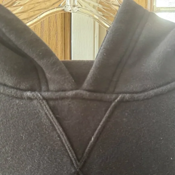 Lululemmon Black Scuba Sweatshirt - Picture 7 of 8